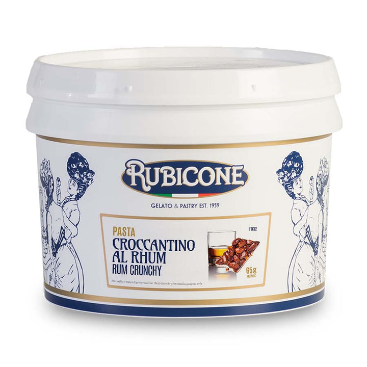 Rum flavour paste with hazelnut crumble