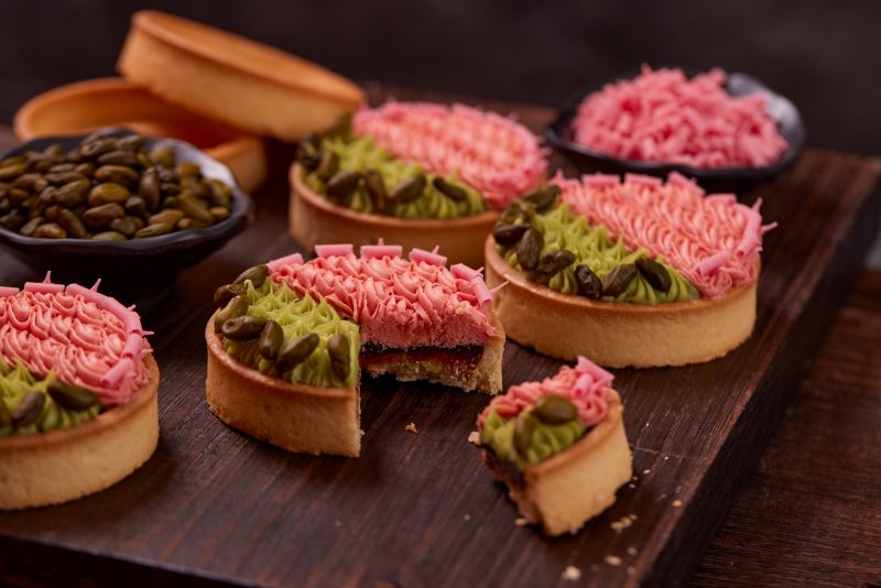 Pistachio rose tart