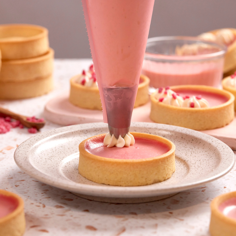Ready-to-fill pastry for quick, delightful creations!