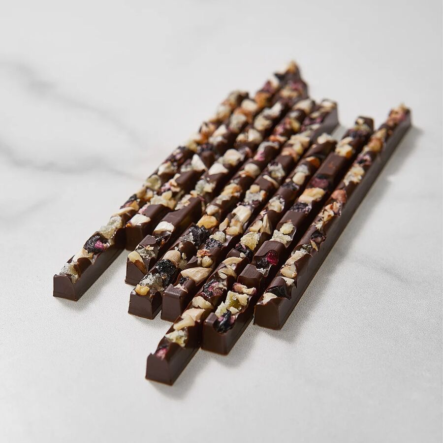 Chocolate World 15-cavity 7g rectangular snack bar chocolate mould by Martin Diez - 115 x 7mm