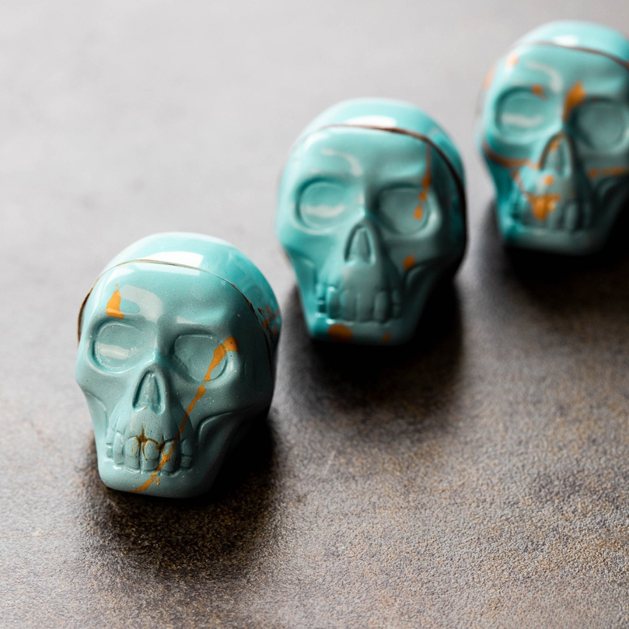 Chocolate World 24-cavity 7 + 9g skull chocolate mould - 26 x 27mm