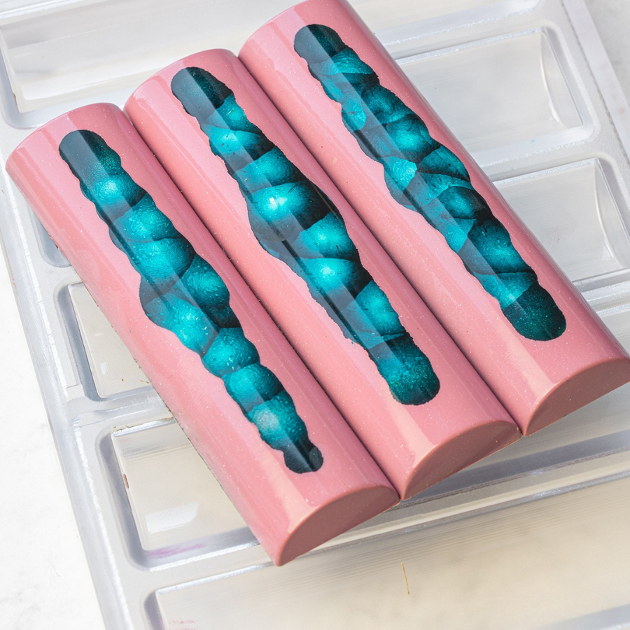 Chocolate World 7-cavity 31.5g smooth buche chocolate mould - 113 x 28mm