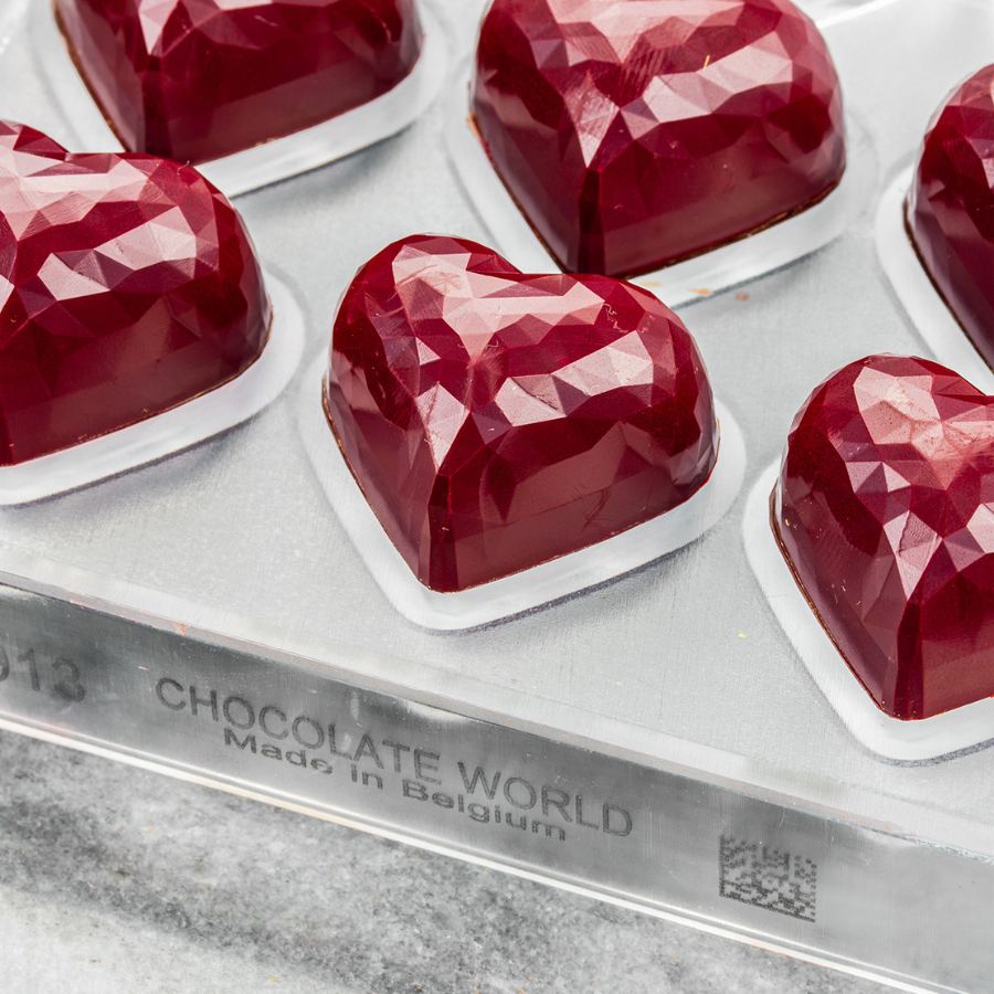 Chocolate World 21-cavity 13g faceted heart chocolate mould - 36 x 29.5mm