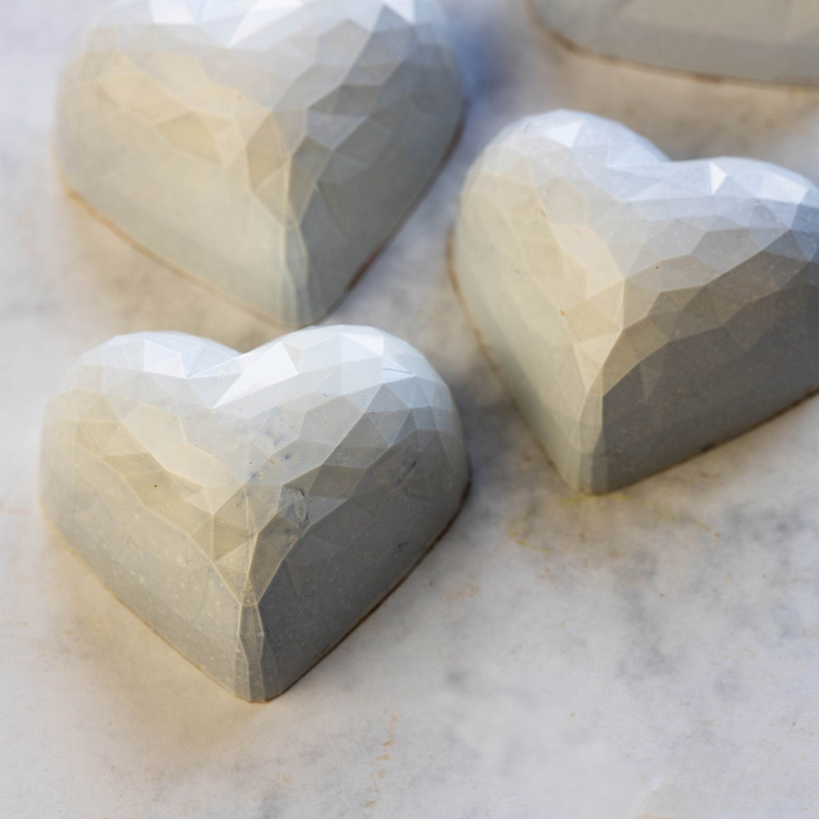 Chocolate World 21-cavity 13g faceted heart chocolate mould - 36 x 29.5mm