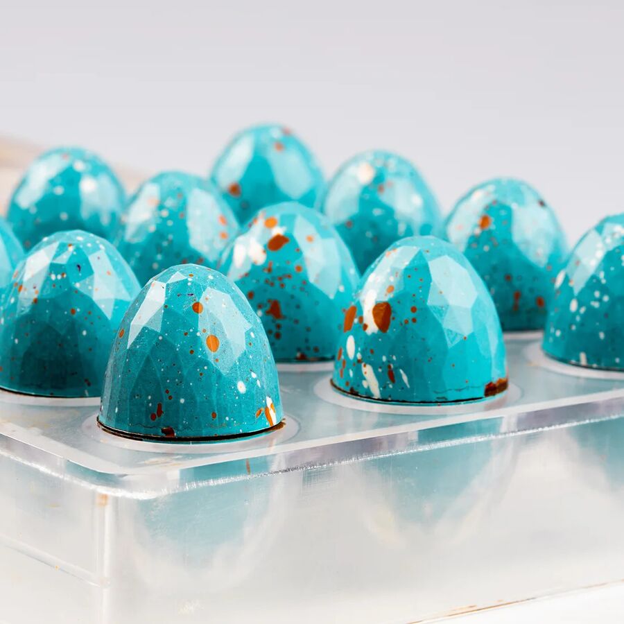 Chocolate World 24-cavity 9.5g faceted bullet chocolate mould - 26.5 x 26.5mm