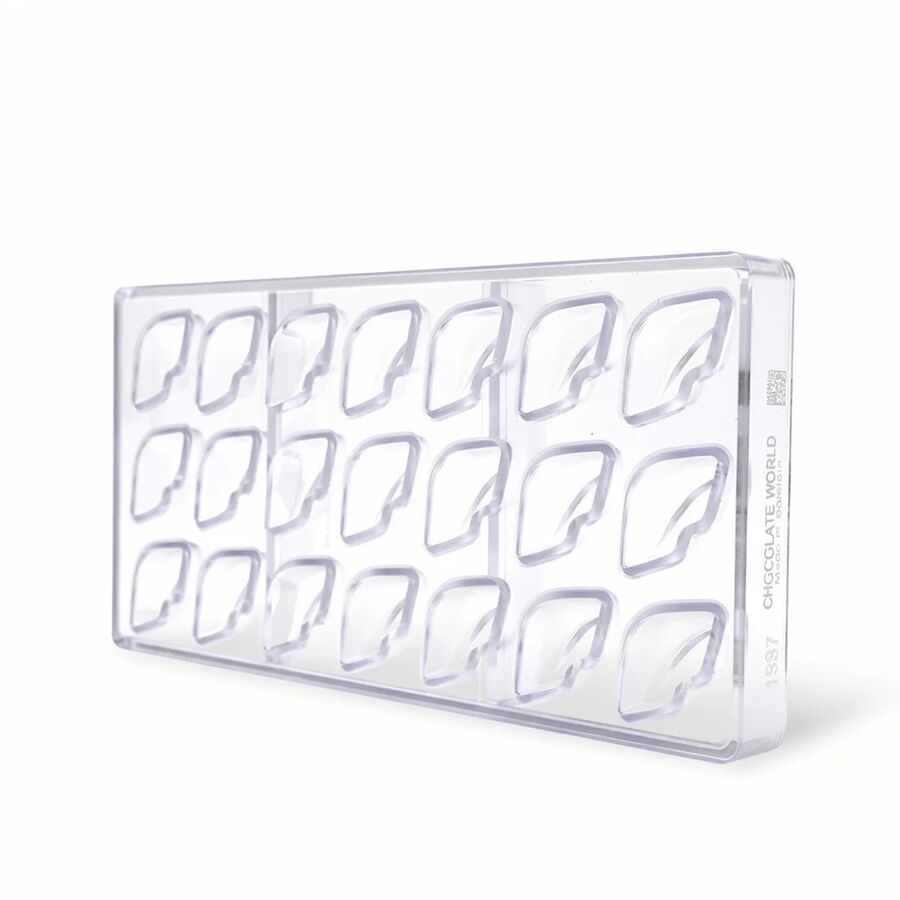 Chocolate World 21-cavity 8.5g faceted lips chocolate mould - 42 x 21.5mm