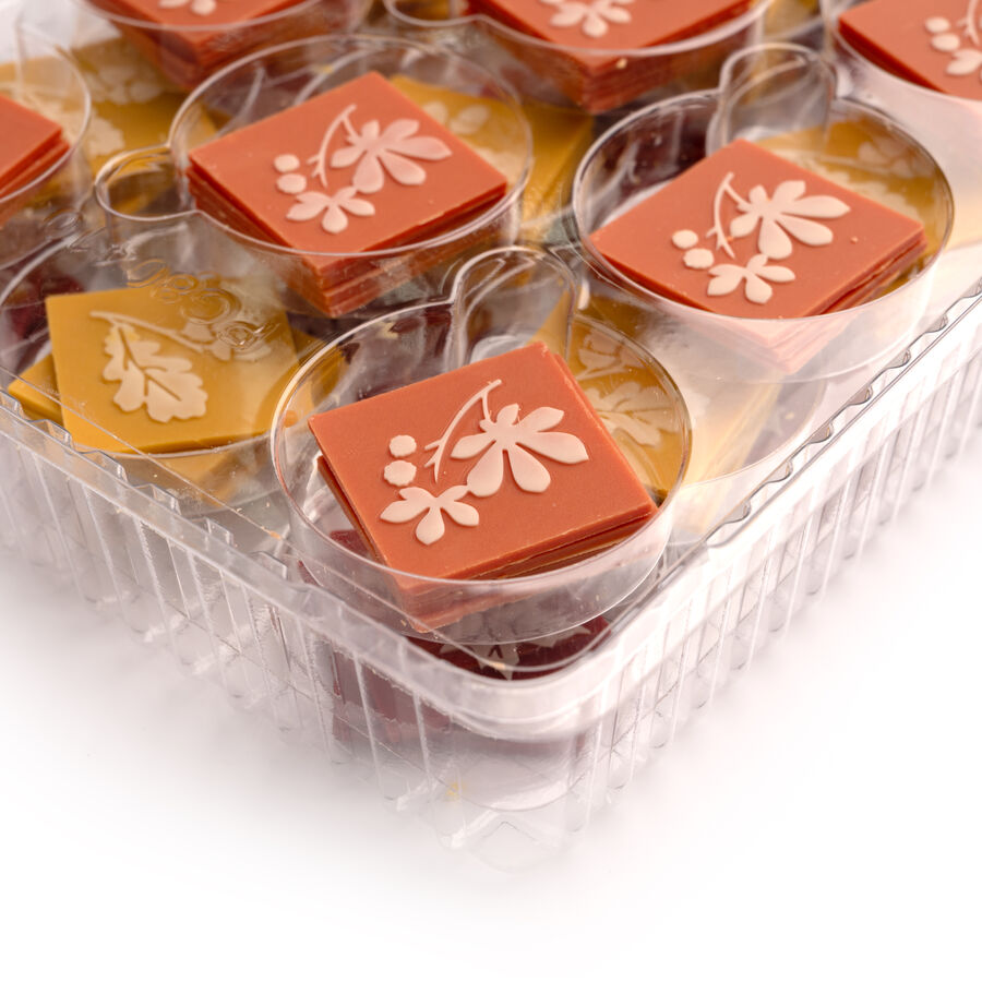 Dobla layered autumn/fall leaves assortment - 144 pieces