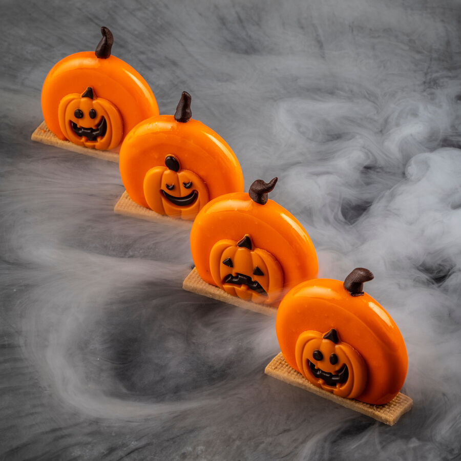 Dobla pumpkin face chocolate decor assortment - 90 pieces