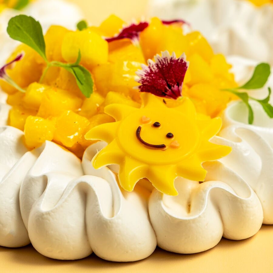 Dobla chocolate decor smiling sun - 88 pieces  