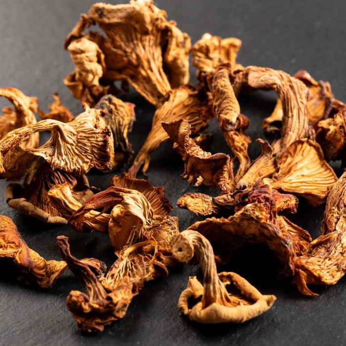 Roi des montagnes dried chanterelles - 30g & 225g