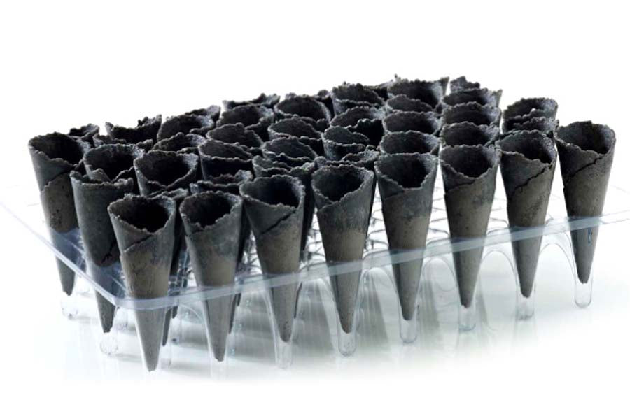 Mini black cones